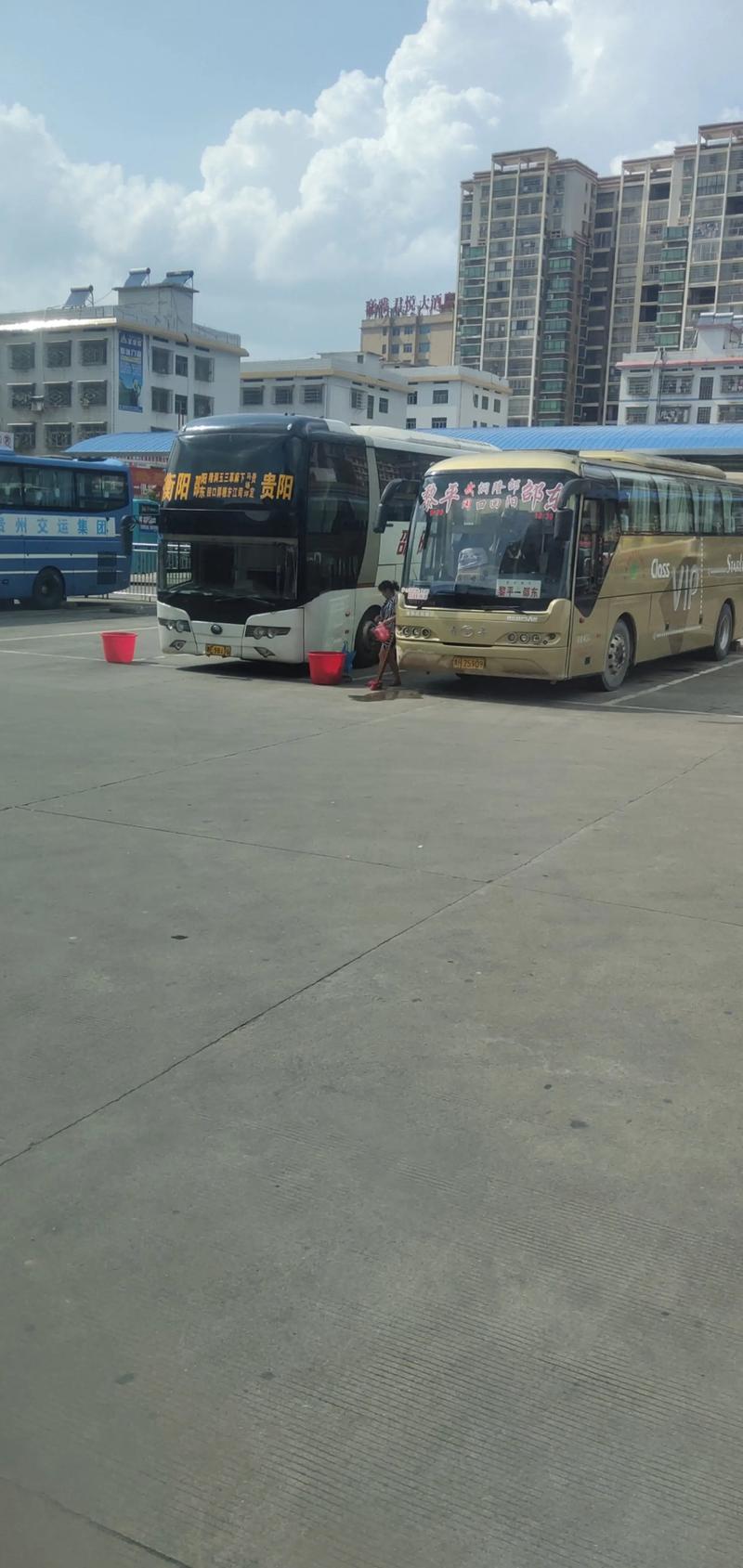 邵阳旅游包车盘点2026:正规公司推荐与价格避坑指南