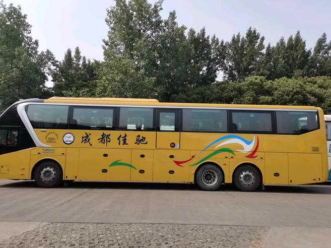 宜宾旅游包车排行2026:正规公司推荐清单与避坑指南