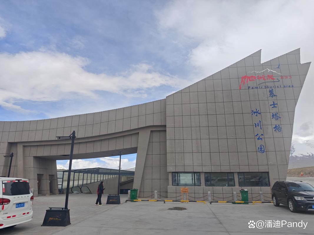 喀什自驾游租车前5名正规推荐：2026年越野车与商务车价格与