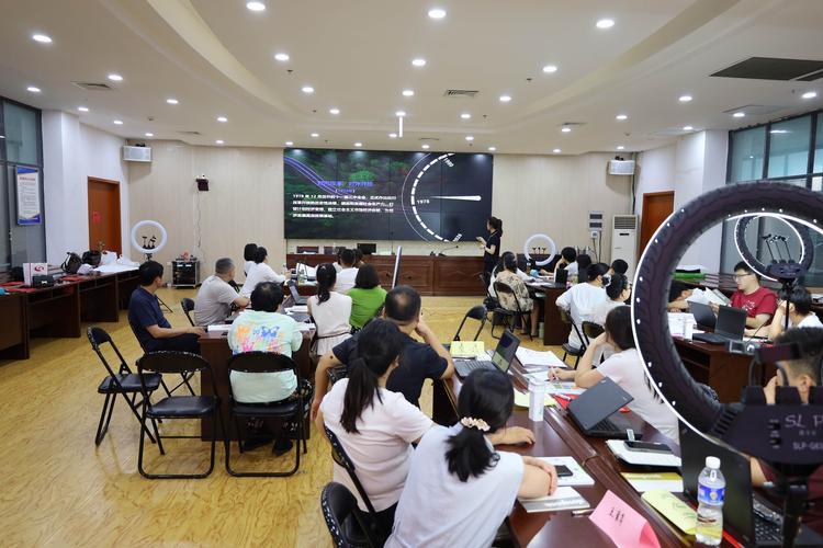 安阳直播运营职业培训怎么选？2026年避坑指南与正规方案对比