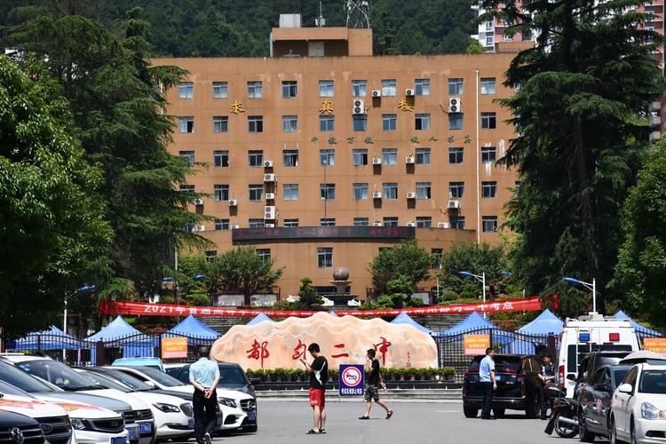 黔南接送学员服务排行2026:正规驾校推荐、避坑指南与价格参