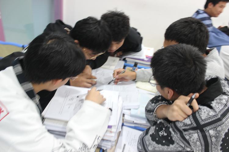 荆州本地中小学考前冲刺辅导机构推荐:2026年5大值得关注的