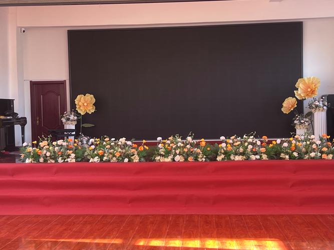 2026潍坊文艺演出舞台鲜花布置商家口碑盘点:如何选到专业的