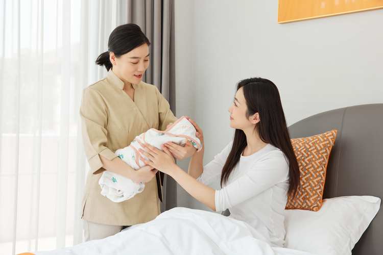2026青岛本地产后母婴护理怎么选?正规机构推荐与避坑指南