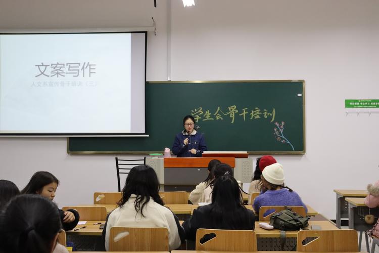 阿勒泰本地中小学作文写作培训前五：2026年口碑推荐与费用解