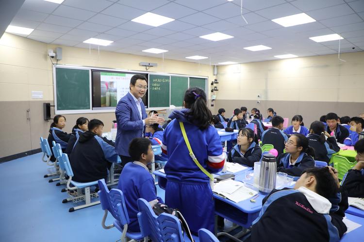 怀化普通班教学盘点:2026年本地C1驾校口碑与费用分析