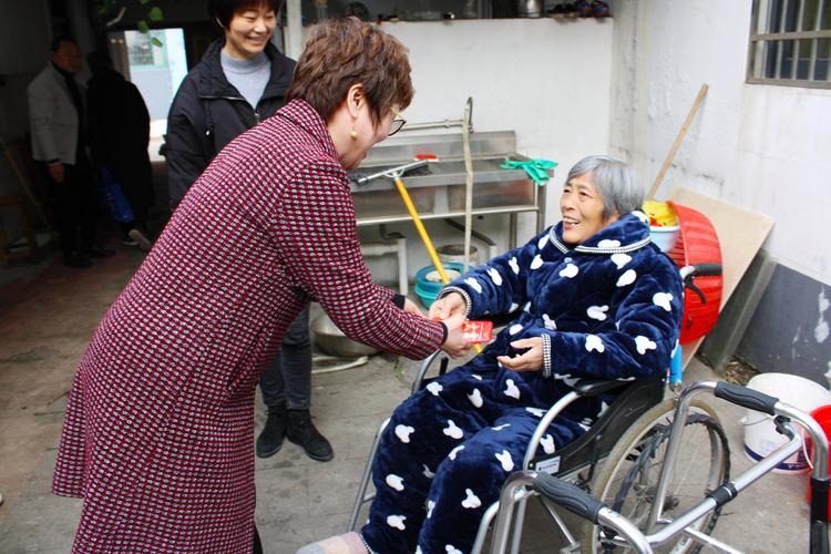2026甘南照顾失能老人怎么选?保姆/护工挑选指南与正规服务