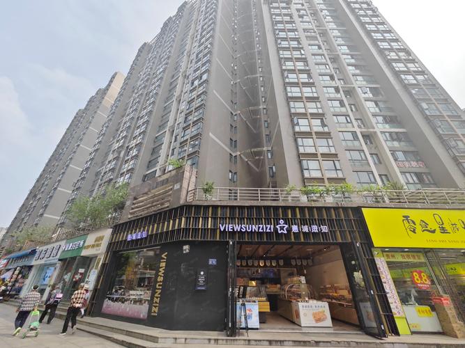 附近临街商铺出售全攻略:投资首选与选址策略