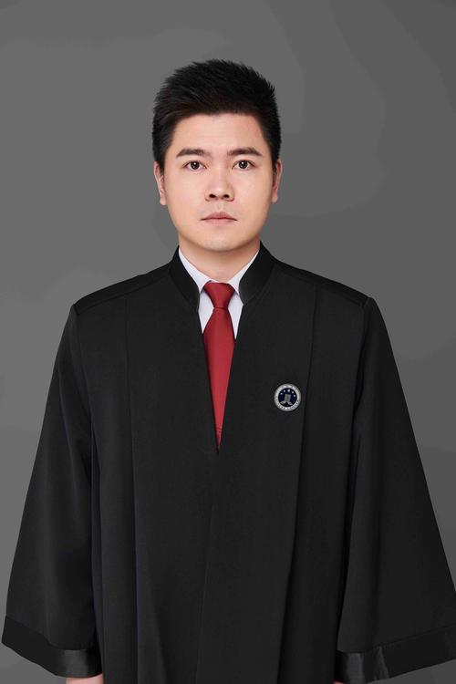 婚姻家庭纠纷律师：化解家庭危机的得力助手