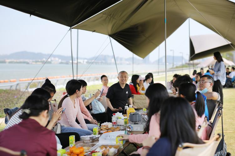 轻松畅享本地休闲结伴活动:优质平台推荐与参与指南